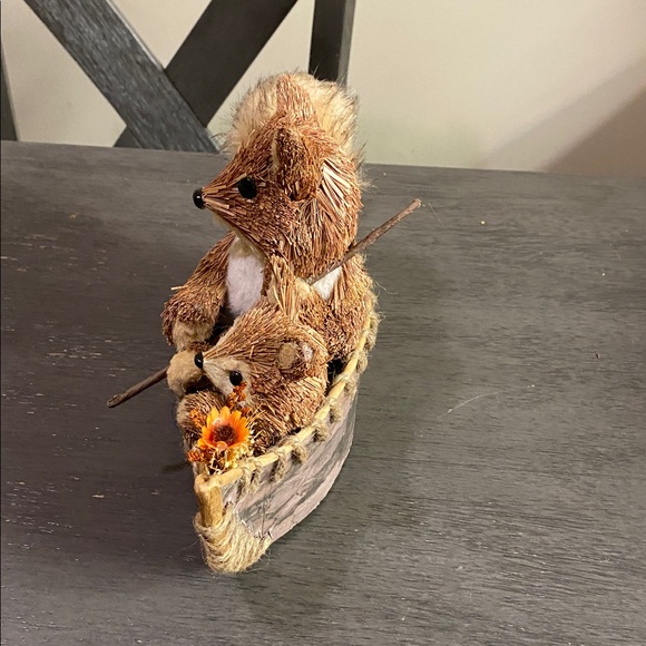 Charming Brown Fox Figurine Set - Picture 3 of 4